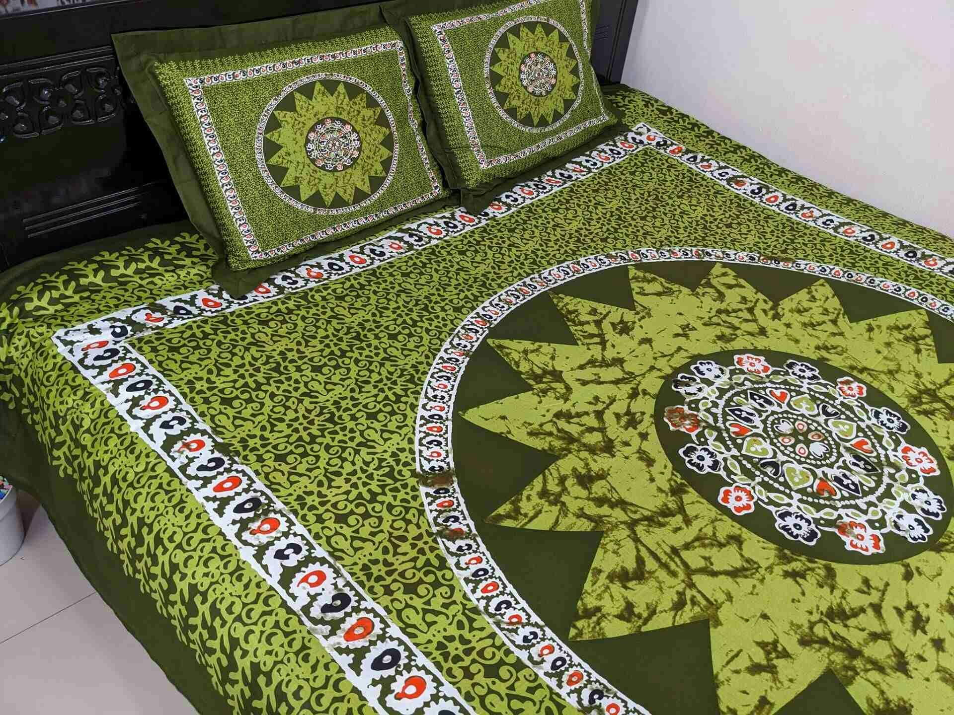 100% Cotton Fabric Batik Design Bedsheet Premium Quality.  (৩ পিসের সেট)
